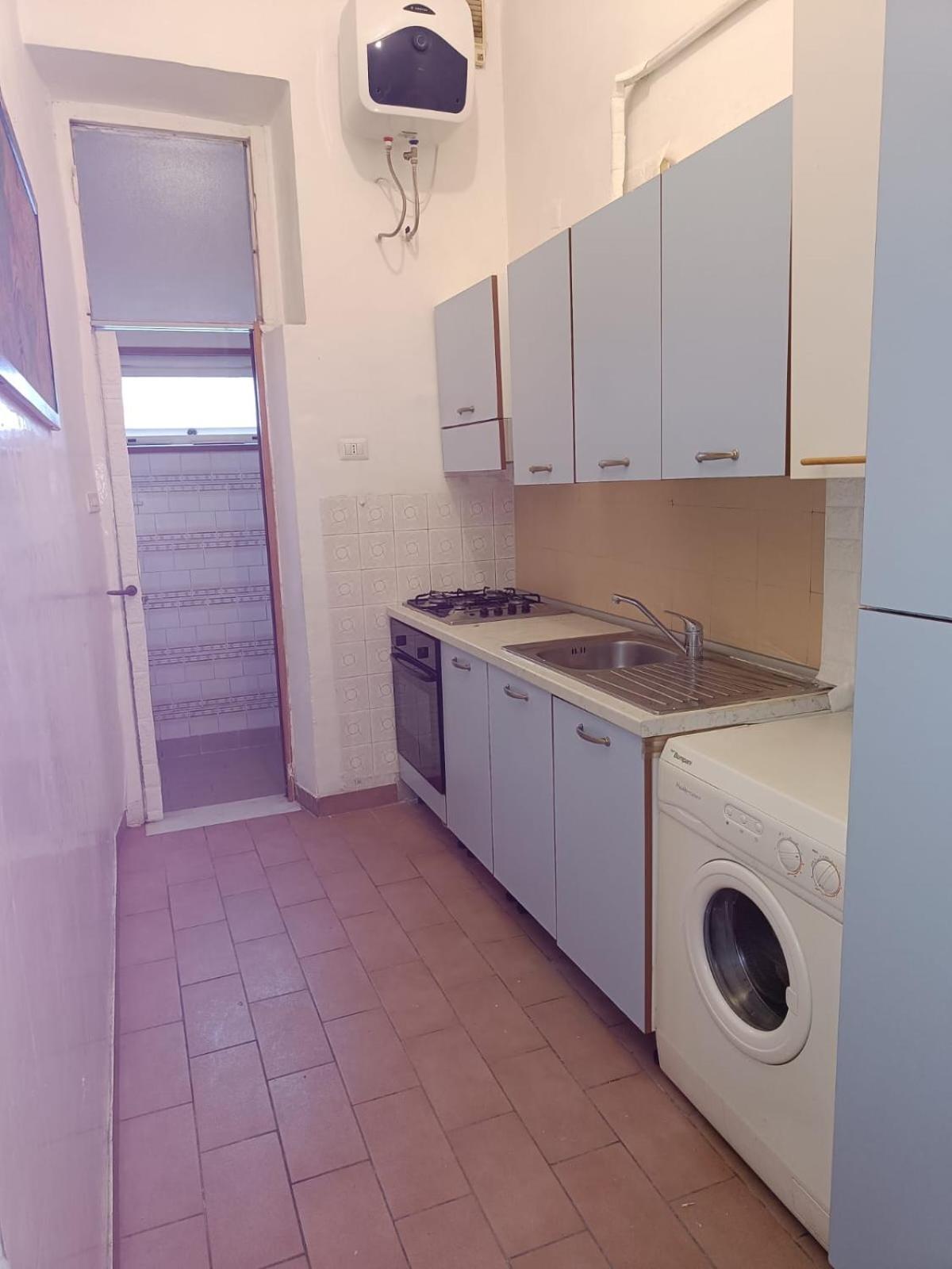 Apartment For Rom